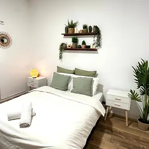 carmel-boutique-haifa.gethaifahotels.com/